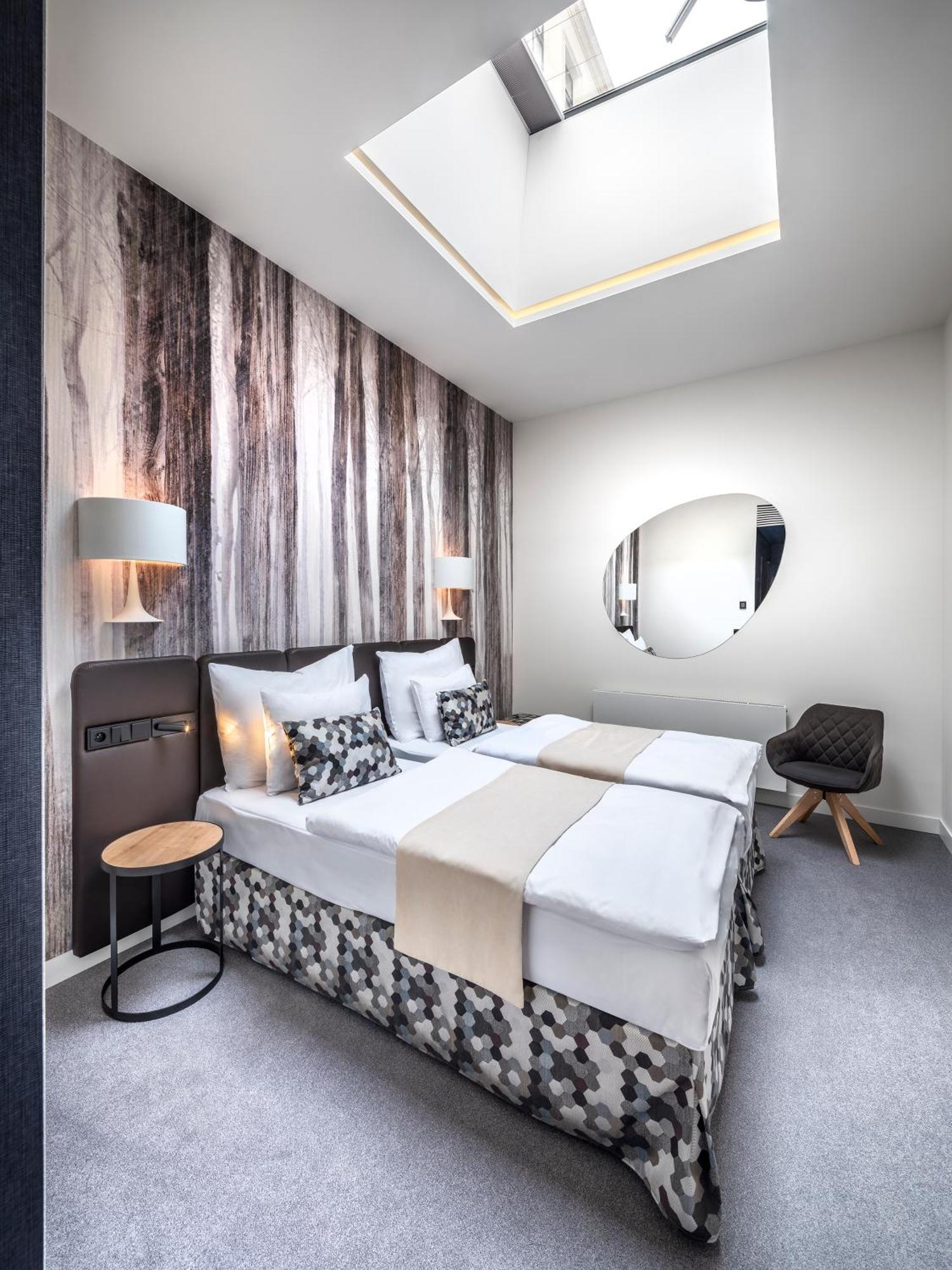 Standard Double or Twin Room - Attic,1747034273:JPEG